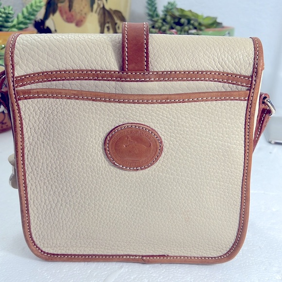 🦆 DOONEY & BOURKE AWL EAST WEST SMALL FLAP VINTAGE CREAM BRITISH TAN CROSSBODY - Picture 2 of 14